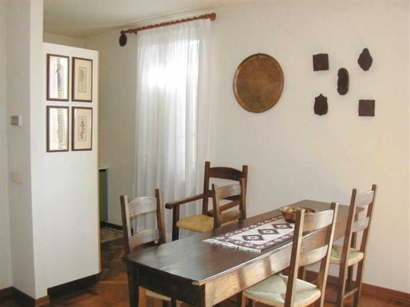 Domus Volumnia Country house